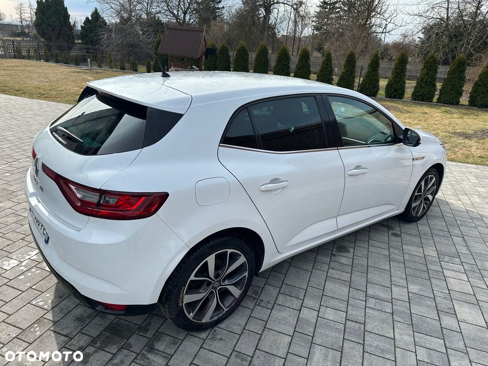 Renault Megane ENERGY TCe 130 BOSE EDITION - 19