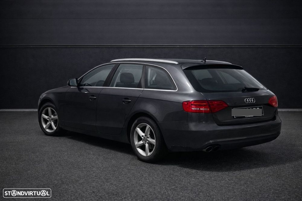 Audi A4 Avant 2.0 TDI DPF Ambition - 2