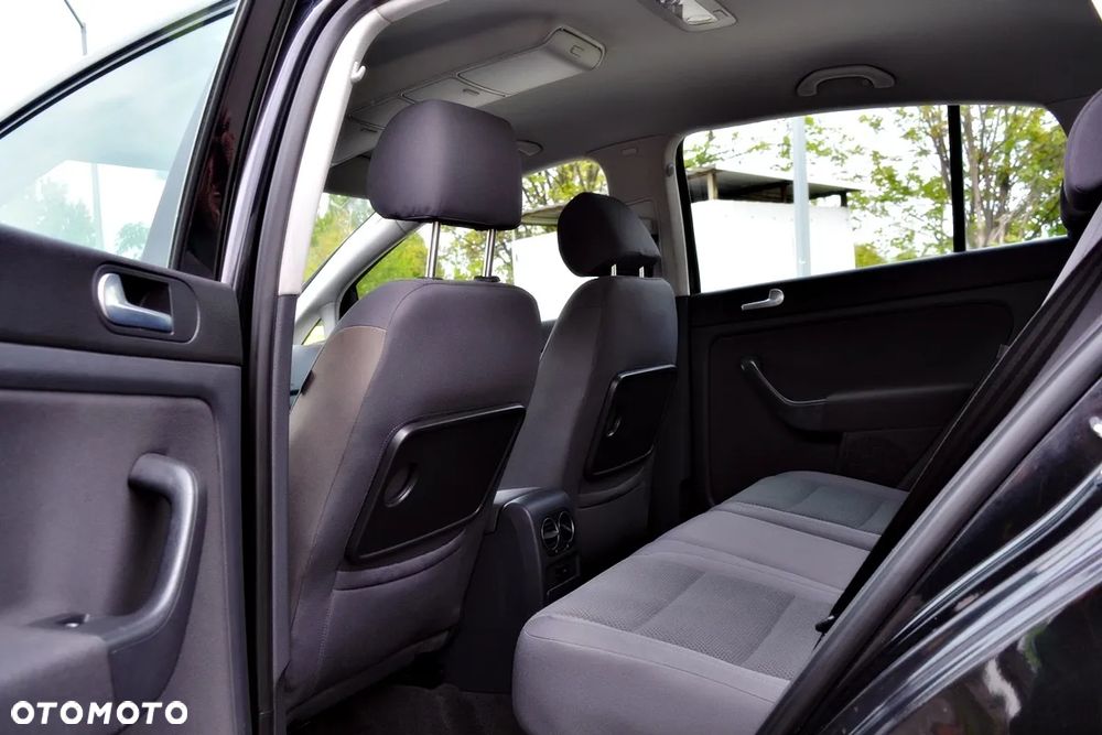 Volkswagen Golf Plus 1.6 FSI Tour - 18