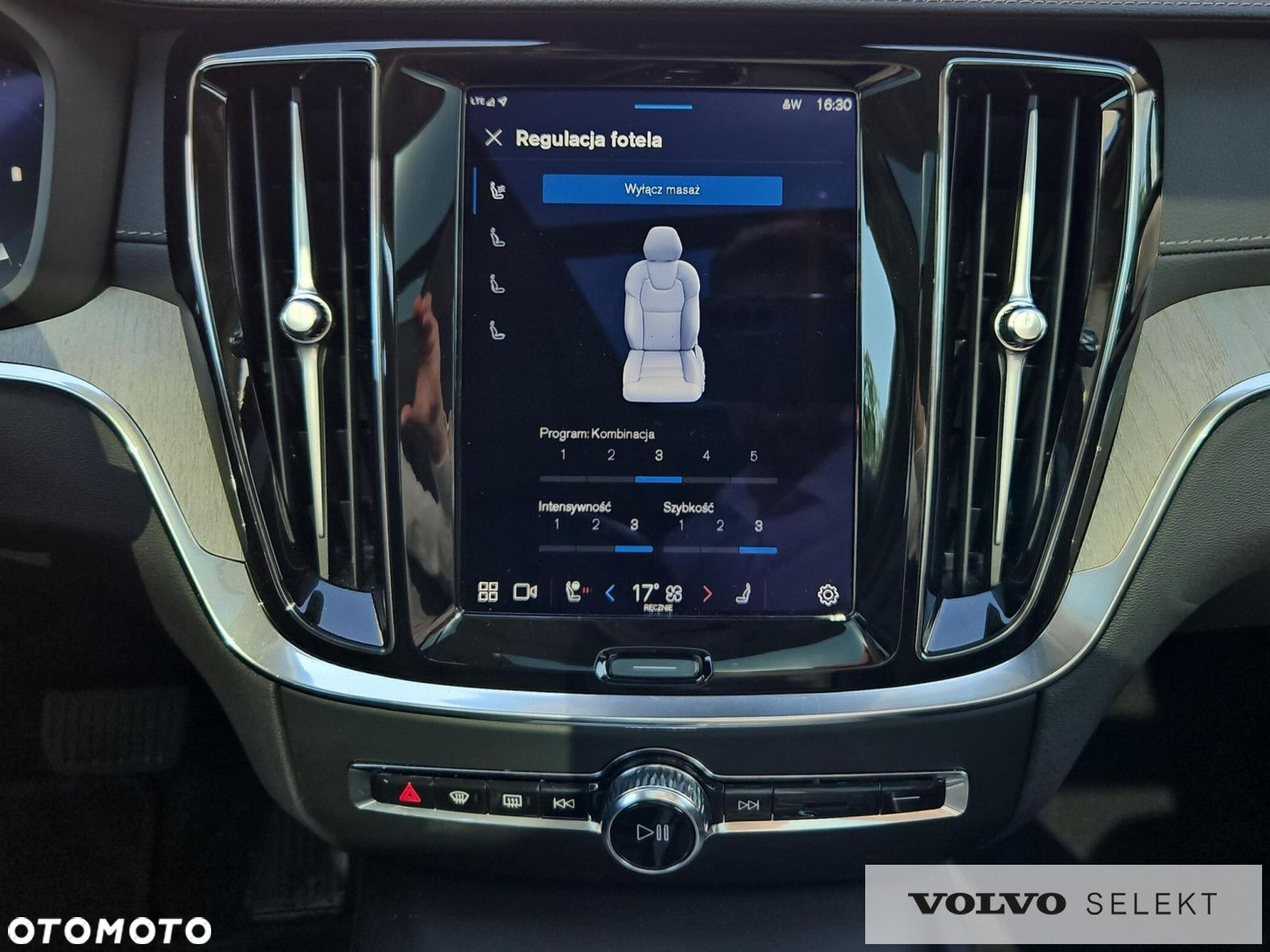 Volvo V60 Cross Country B5 B AWD Ultimate - 13