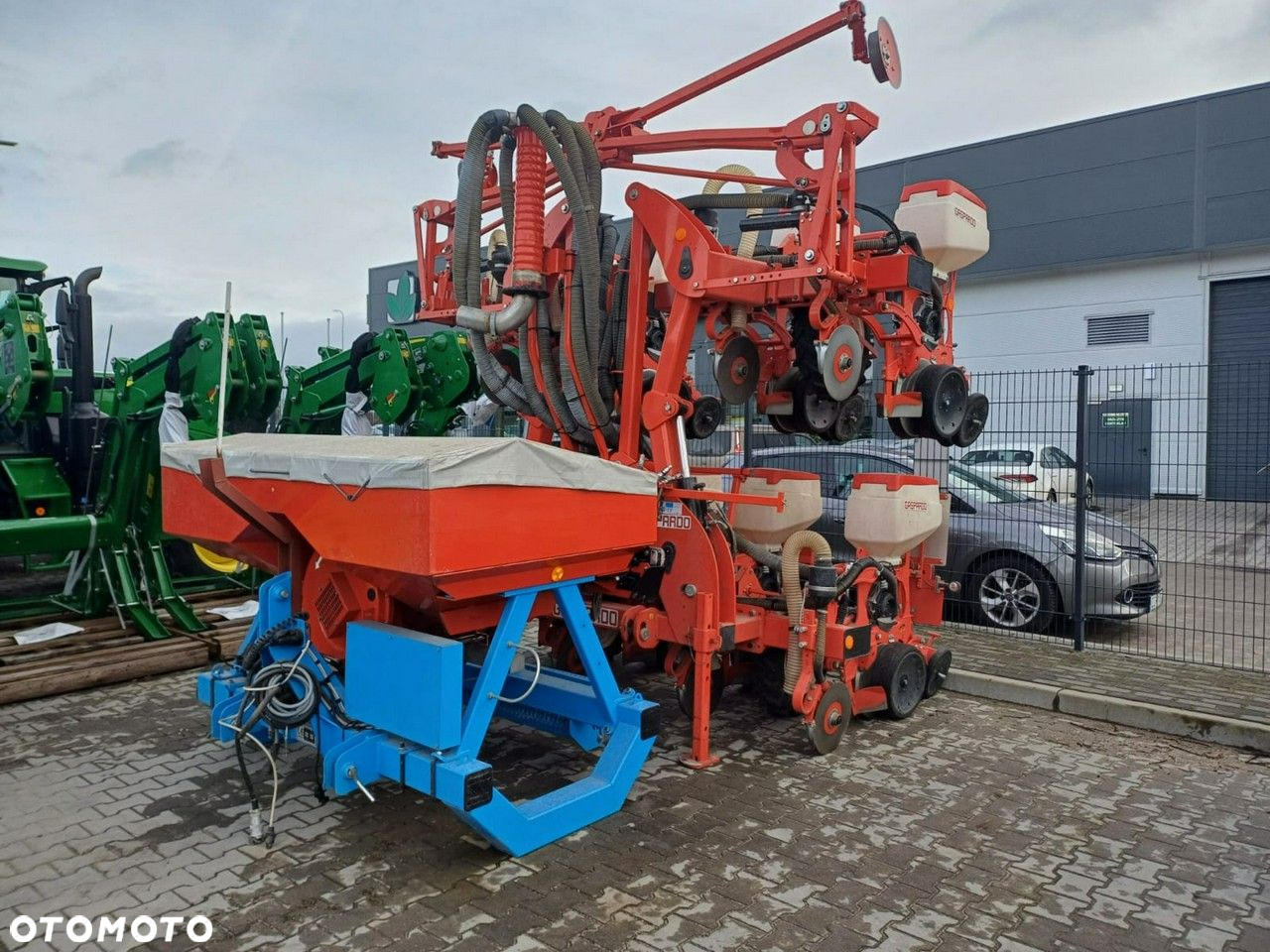 Gaspardo Manta 8MTR + Monosem Ferti Avant - 2