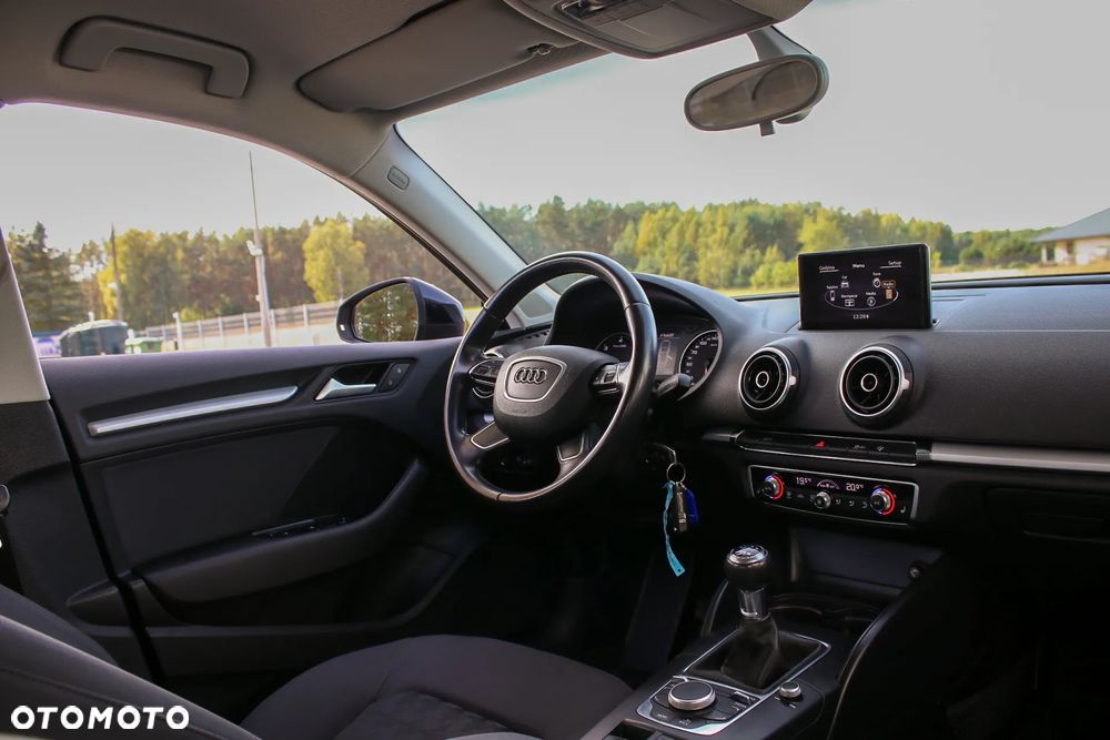 Audi A3 Sportback 1.6 TDI Ambition - 36