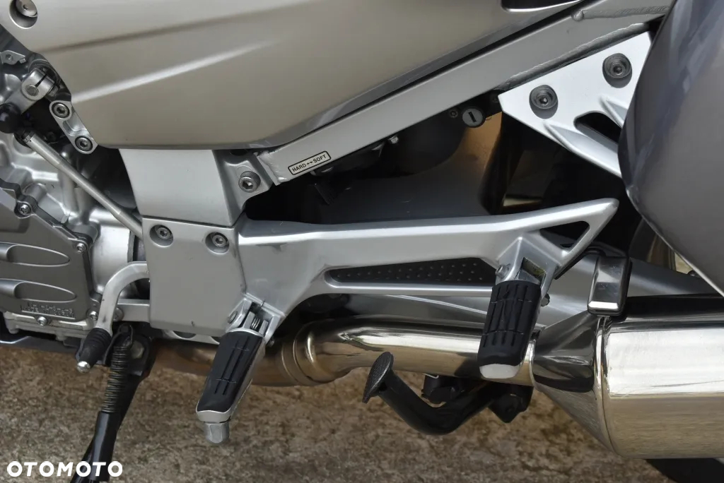 Yamaha FJR - 18