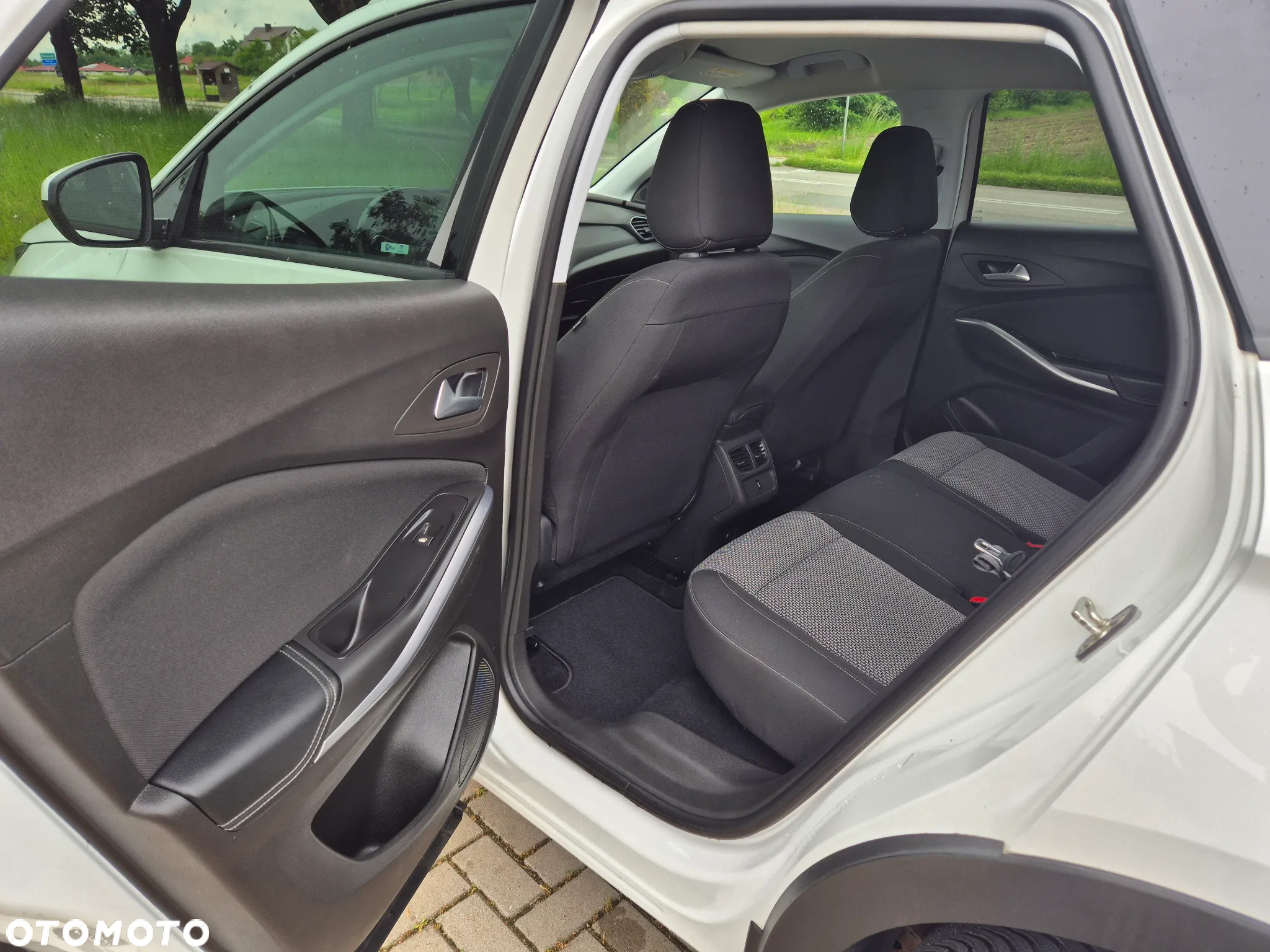 Opel Grandland X 1.6 D Start/Stop Business INNOVATION - 10