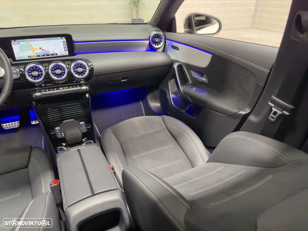 Mercedes-Benz CLA 250 e Shooting Brake AMG Line - 14