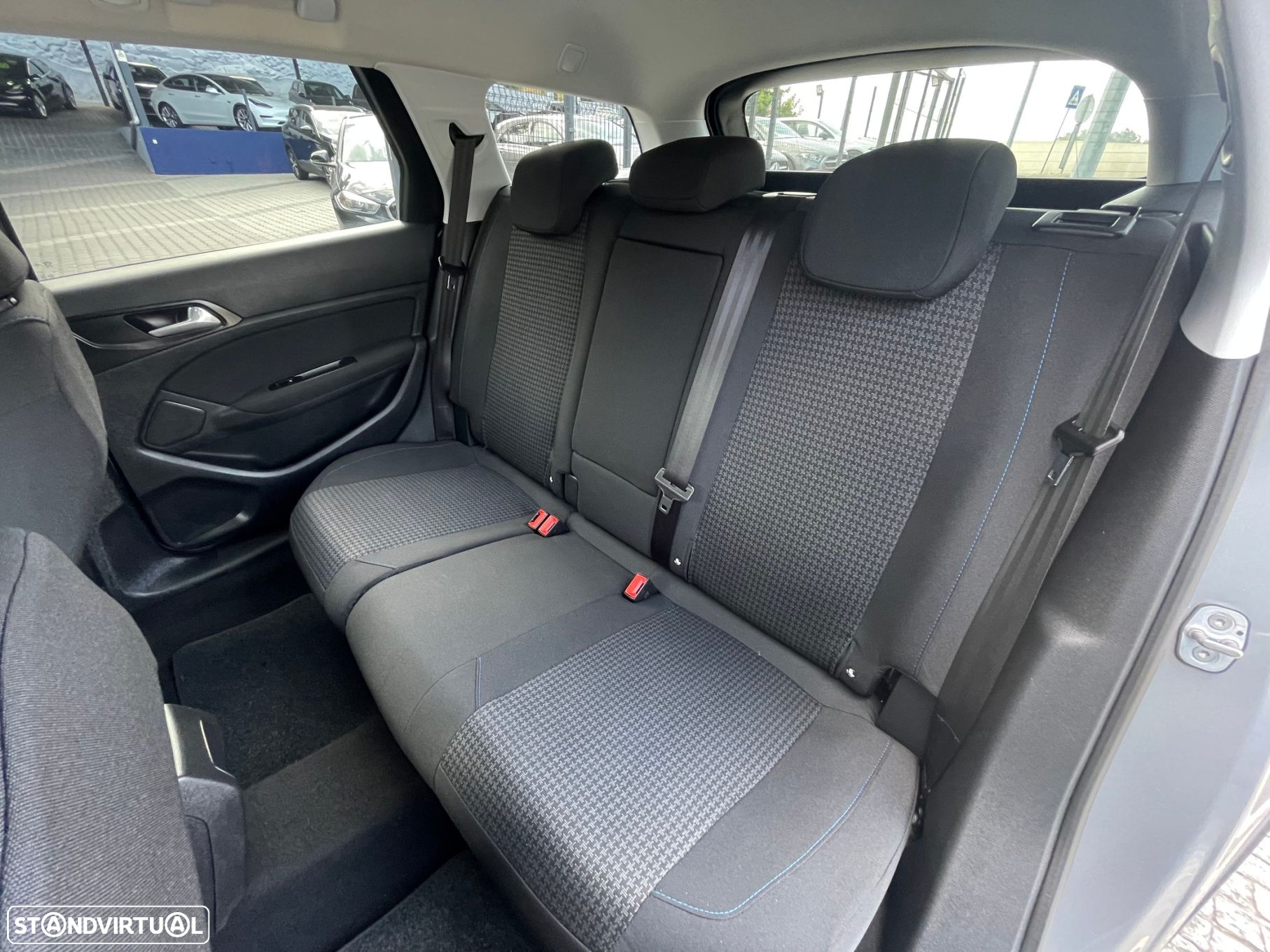 Peugeot 308 SW 1.5 BlueHDi Style - 37
