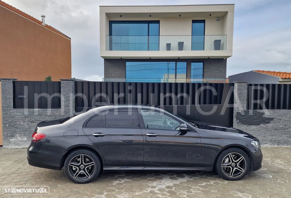 Mercedes-Benz E 300 de 4Matic 9G-TRONIC AMG Line - 11