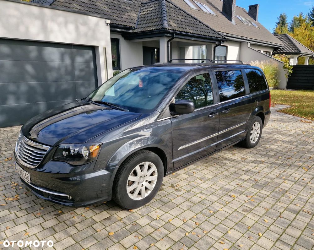 Chrysler Town & Country 3.6 Limited - 1