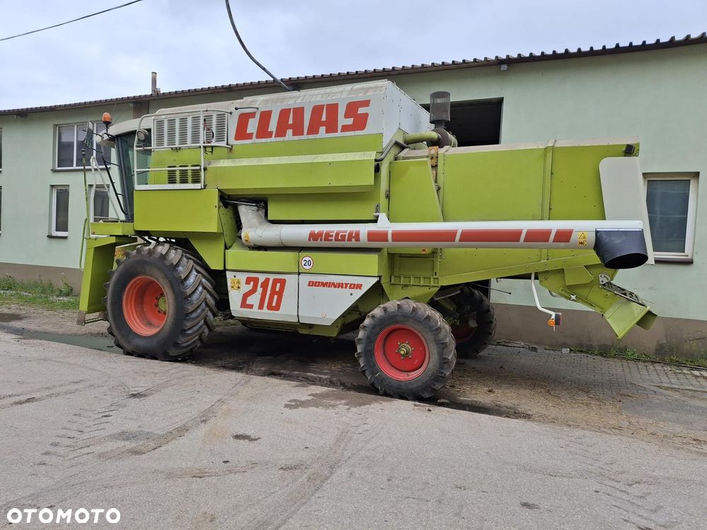 Claas MEGA 218 - 2