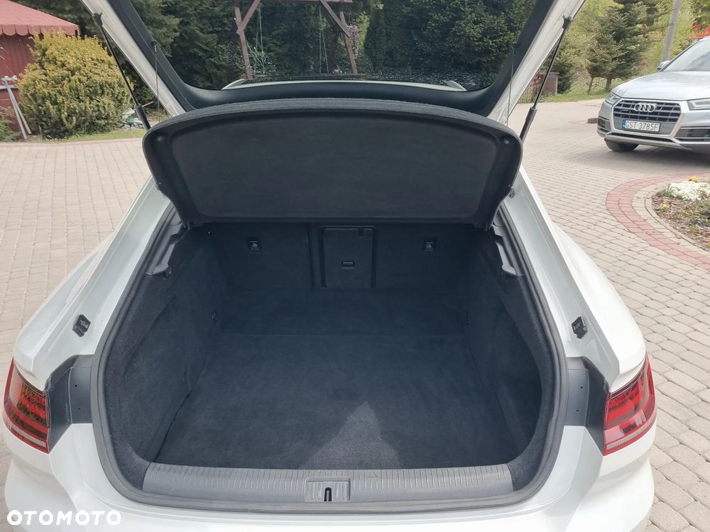 Volkswagen Arteon 2.0 TDI Bi-Turbo SCR 4Mot R-Line DSG - 11