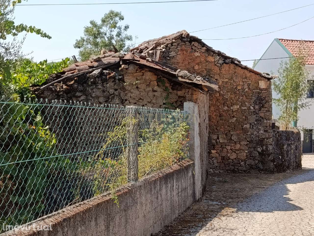 Moradia para recuperar em Paredes, Bragança - Grande imagem: 5/17