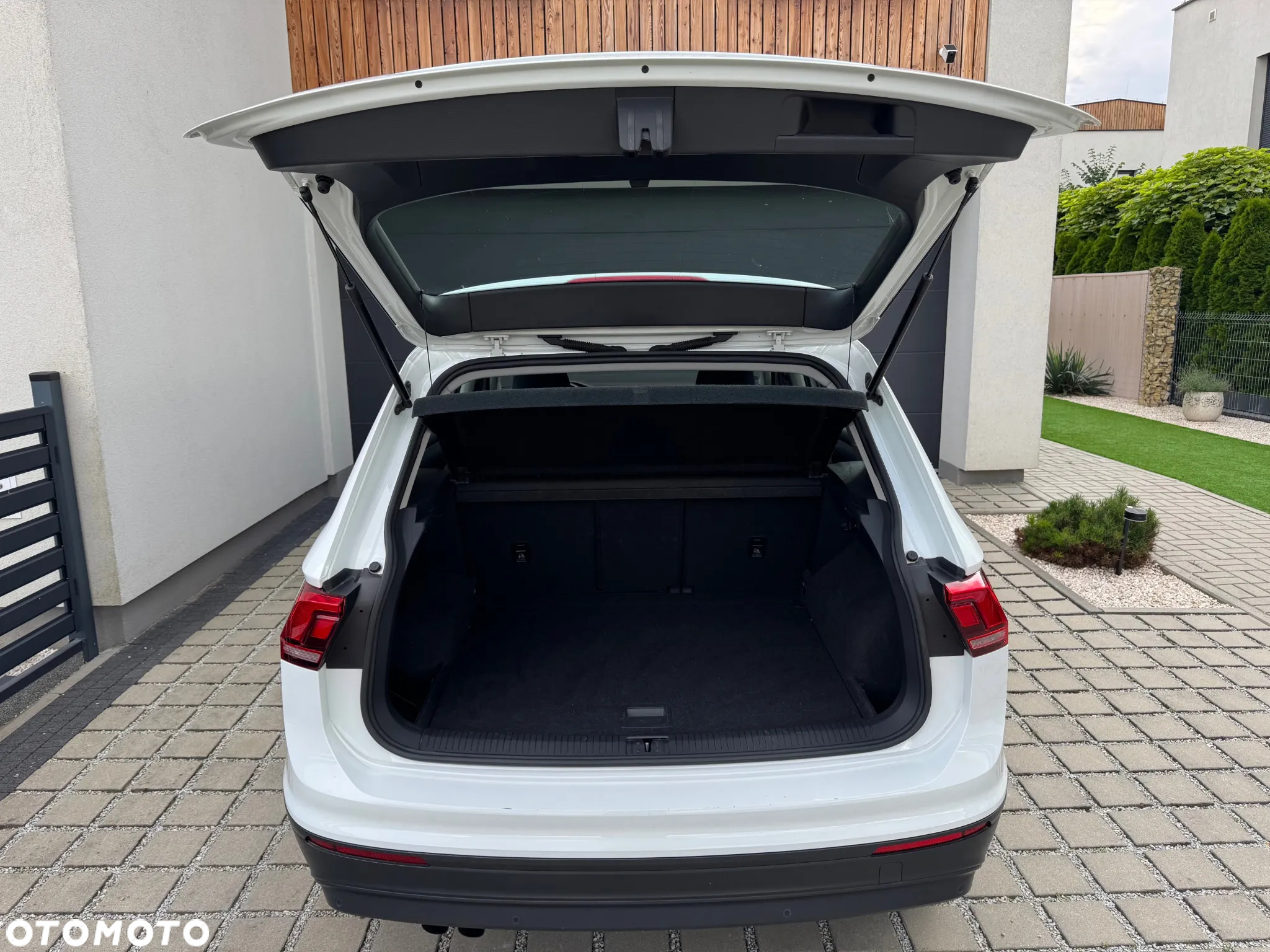 Volkswagen Tiguan 1.4 TSI BMT Trendline - 10