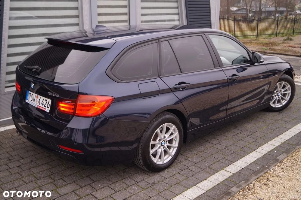 BMW Seria 3 318d DPF Edition Exclusive - 40