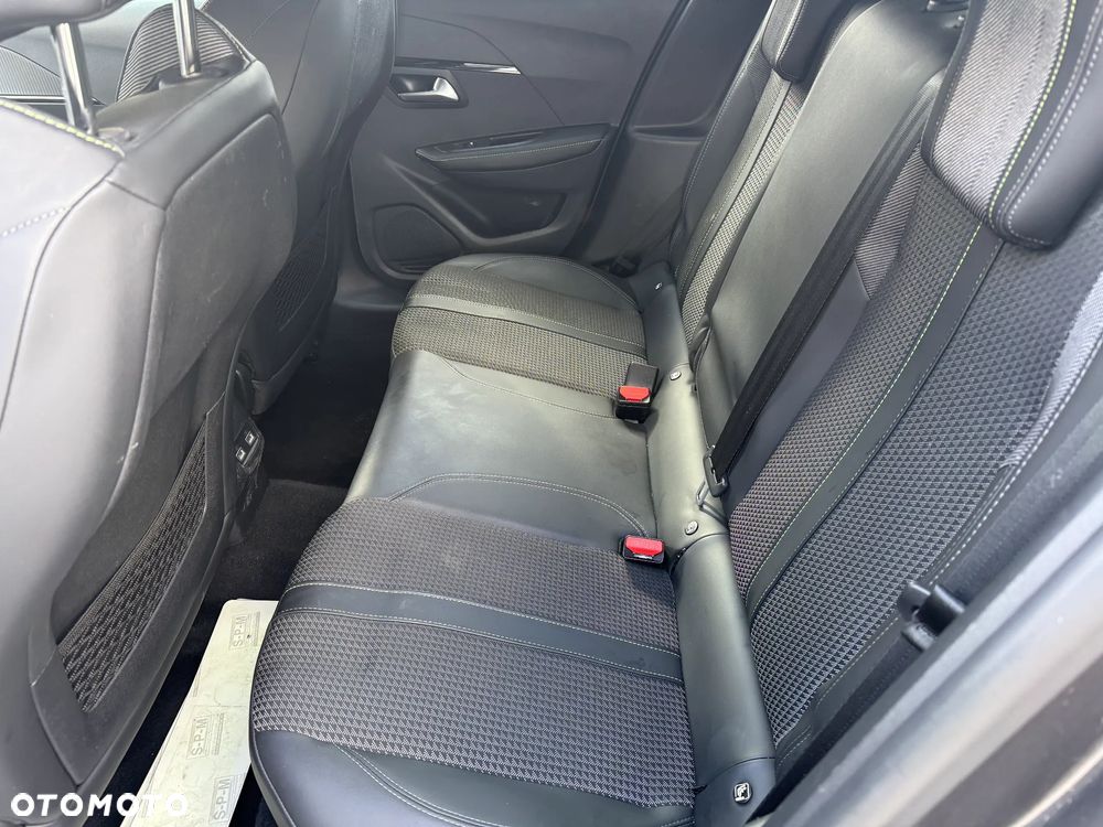 Peugeot 208 PureTech 100 EAT8 GT Pack - 19