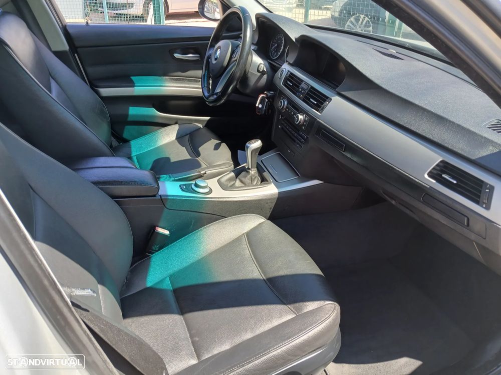 BMW 318 d DPF Edition Sport - 21