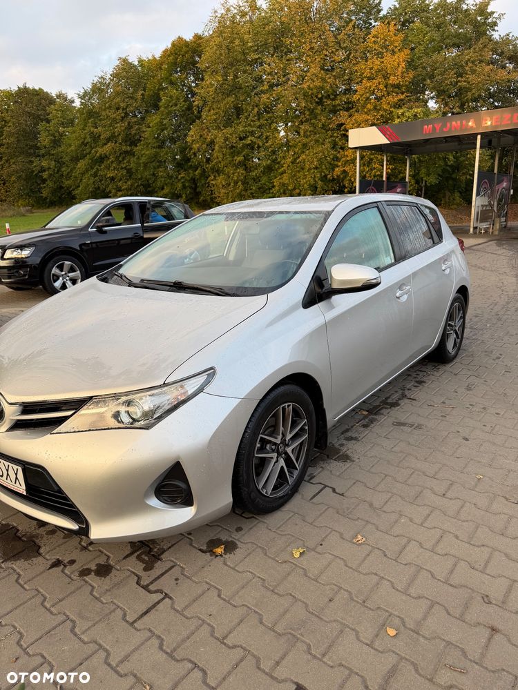 Toyota Auris - 4