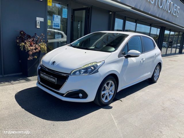Peugeot 208 1.6 BlueHDi Style - 3