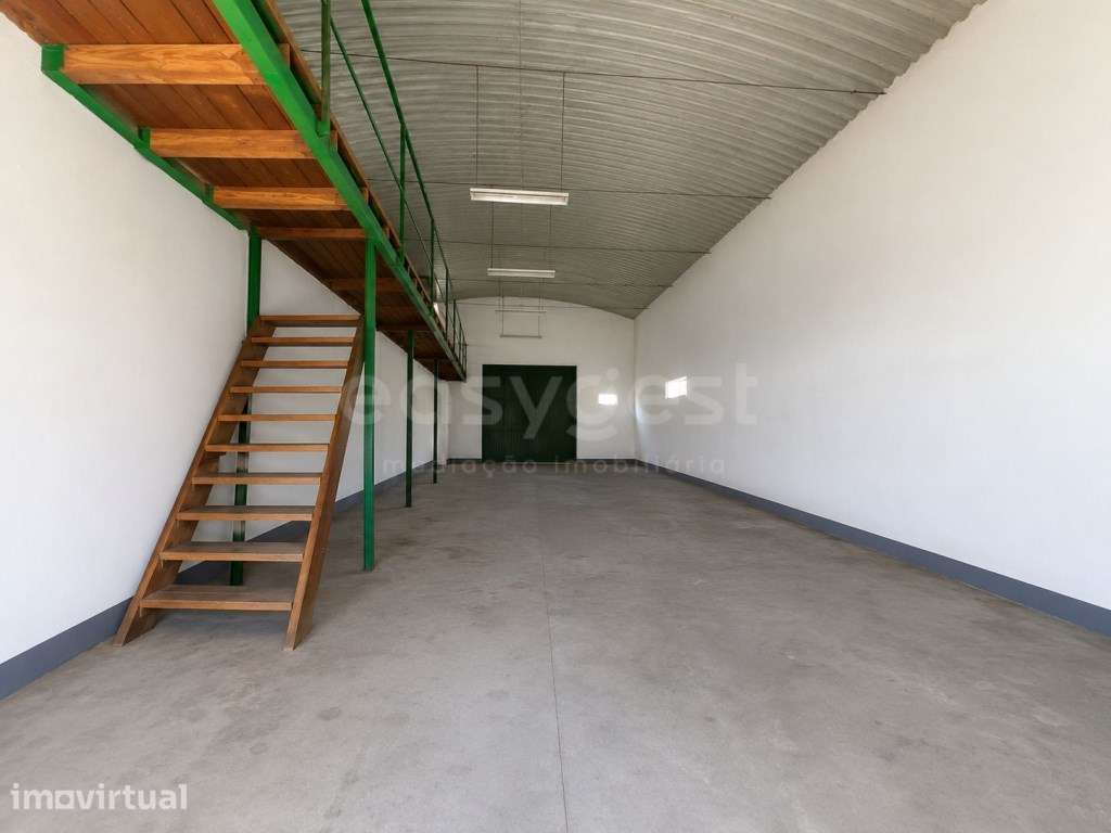 Armazém de 500 m² em Localização Estratégica na Zona Industrial - Grande imagem: 3/9