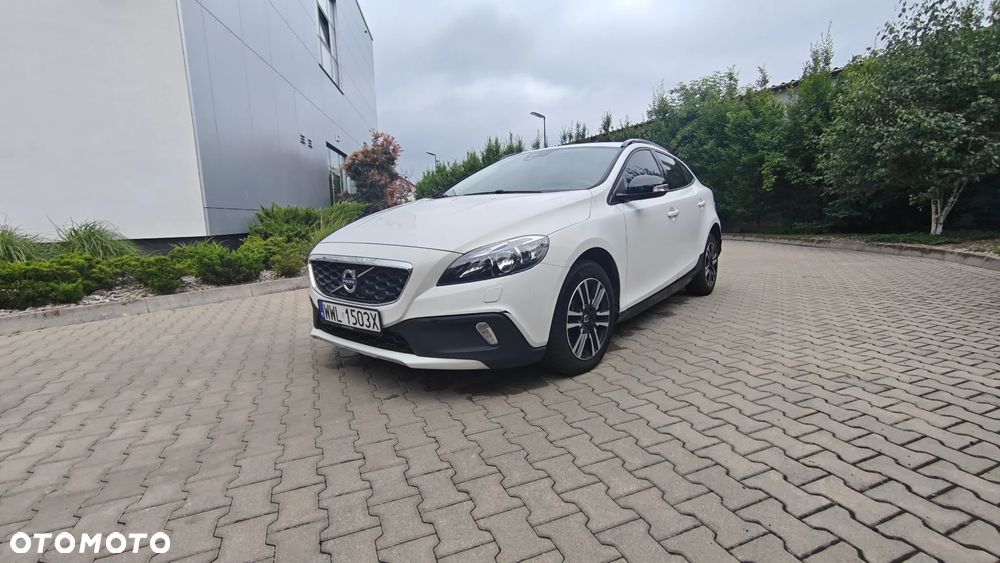 Volvo V40 Cross Country D2 Momentum - 4
