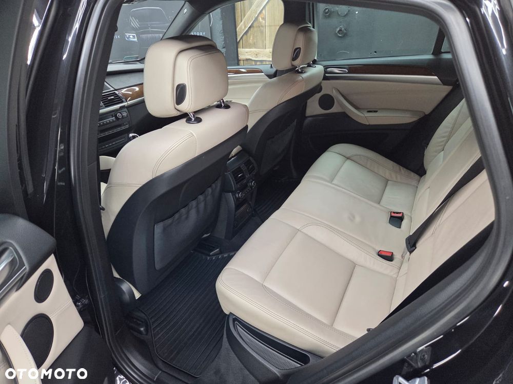 BMW X6 - 14