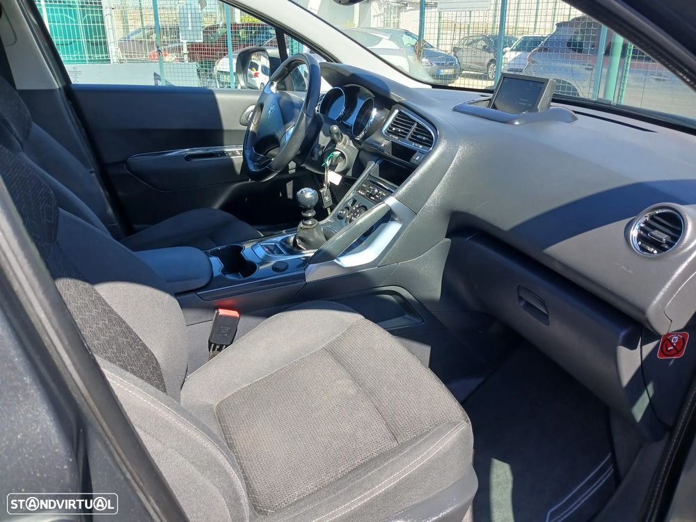 Peugeot 3008 1.6 BlueHDi Style - 21