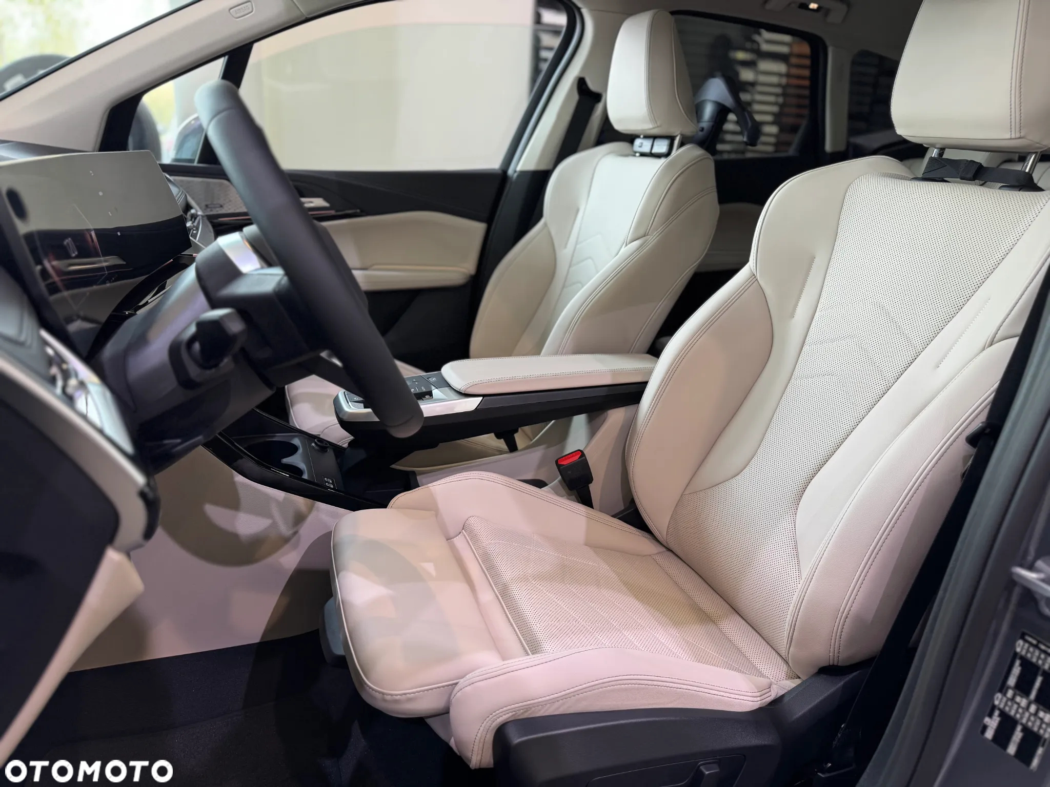 BMW Seria 2 220 mHEV - 11