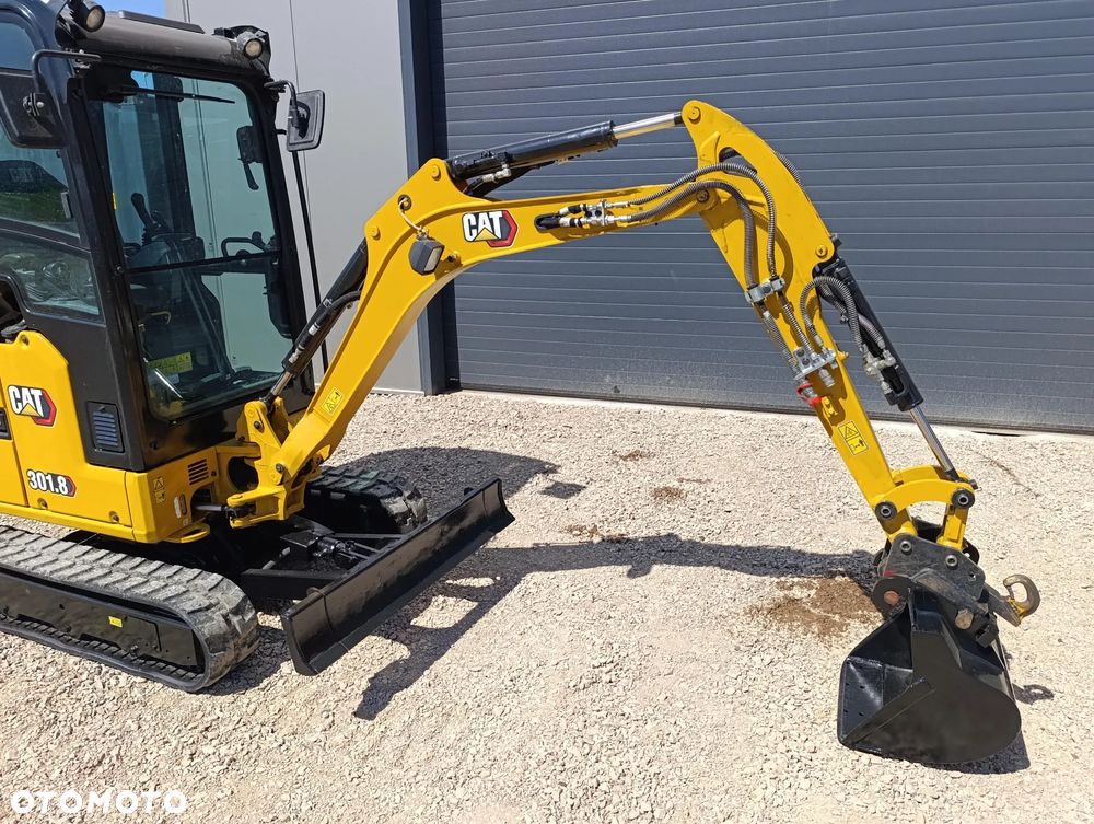 Caterpillar 301.8 - 8