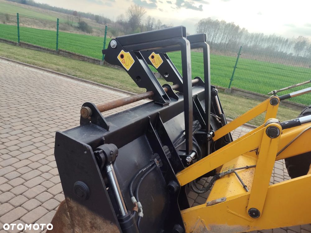 JCB JCB 4CX / RÓWNE KOŁA / TORQUELOCK / POWERSHIFT / SPROWADZONA / - 9