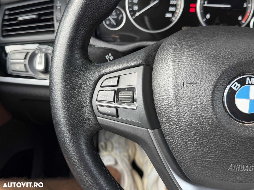 BMW X3 sDrive18d Advantage - 28