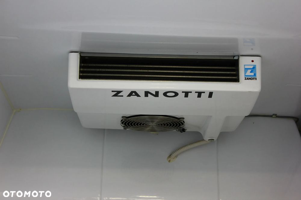 Toyota Proace City CHŁODNIA 1.5D-4D 102KM LONG L2 3 Osobowy - 24