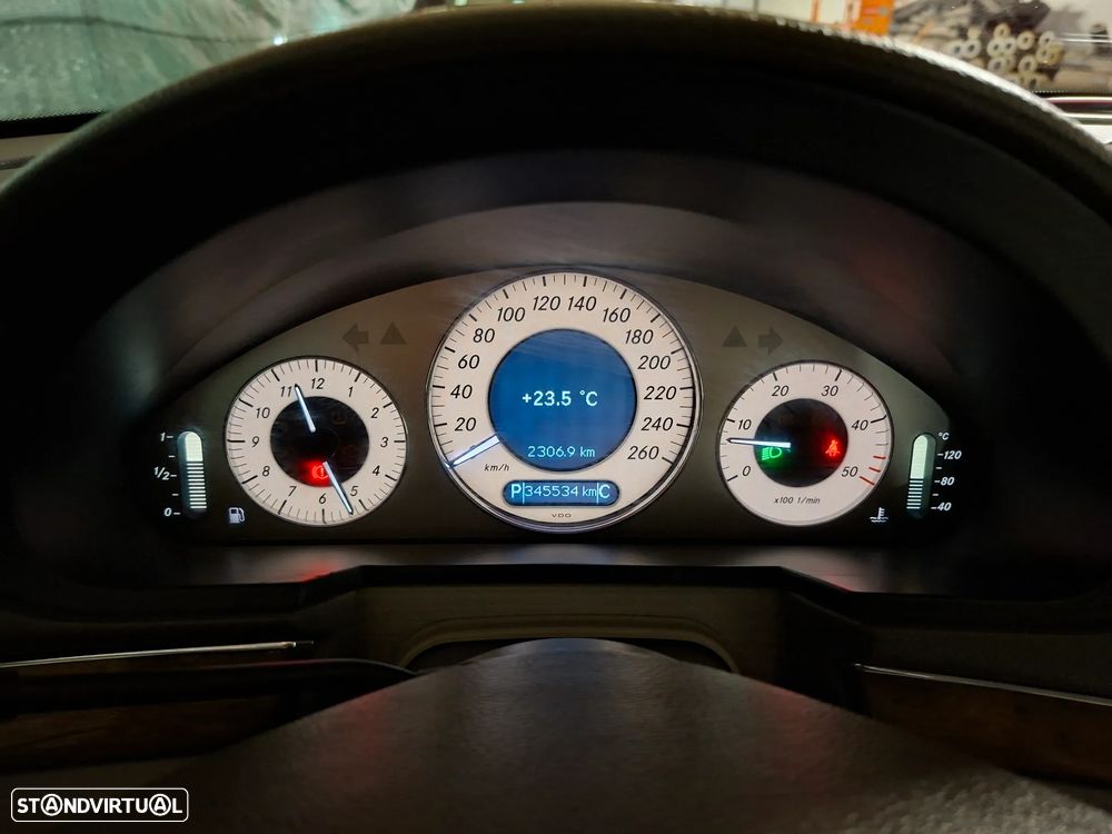 Mercedes-Benz E 320 CDi Avantgarde - 12
