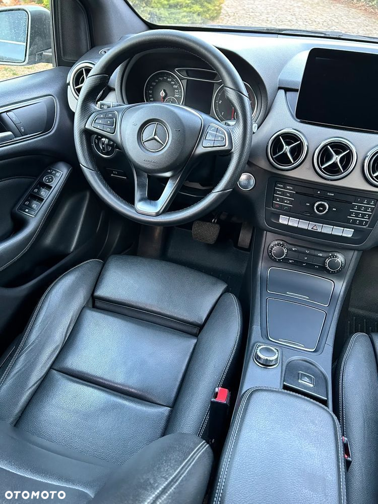 Mercedes-Benz Klasa B 200 (CDI) d 4Matic 7G-DCT Style - 17