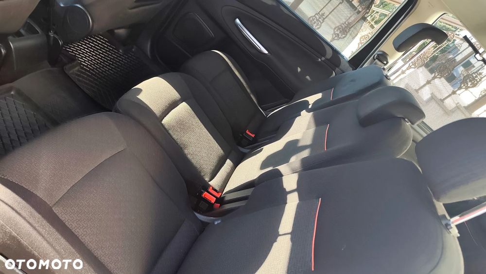 Ford Galaxy 2.0 Silver X - 13