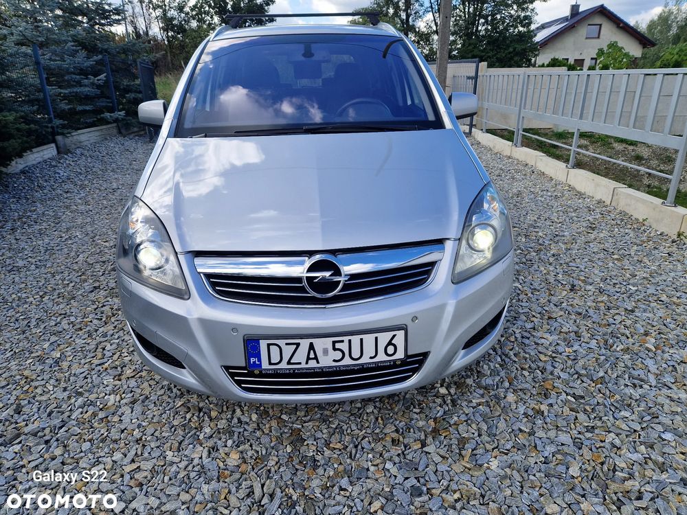 Opel Zafira 1.8 Cosmo EasyTronic - 4