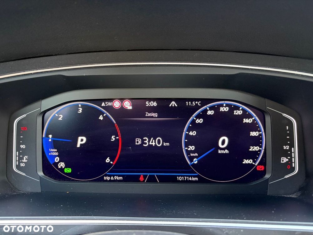 Volkswagen Tiguan - 24