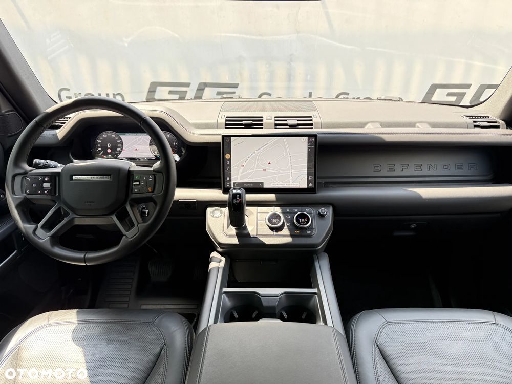 Land Rover Defender 3.0 D300 mHEV X-Dynamic SE - 11