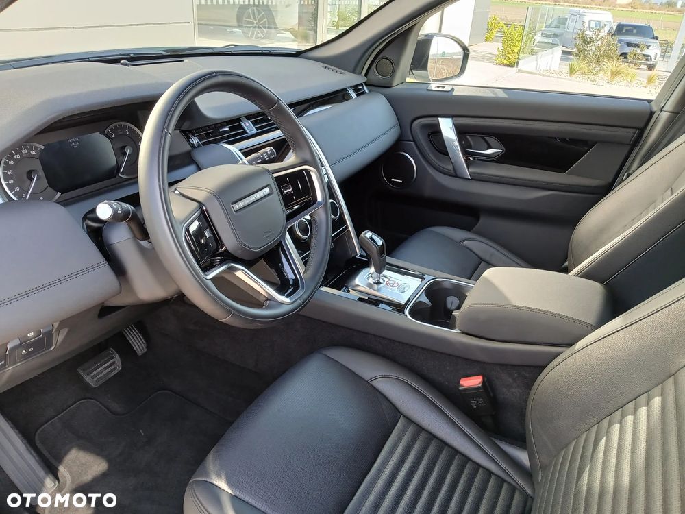 Land Rover Discovery Sport - 8