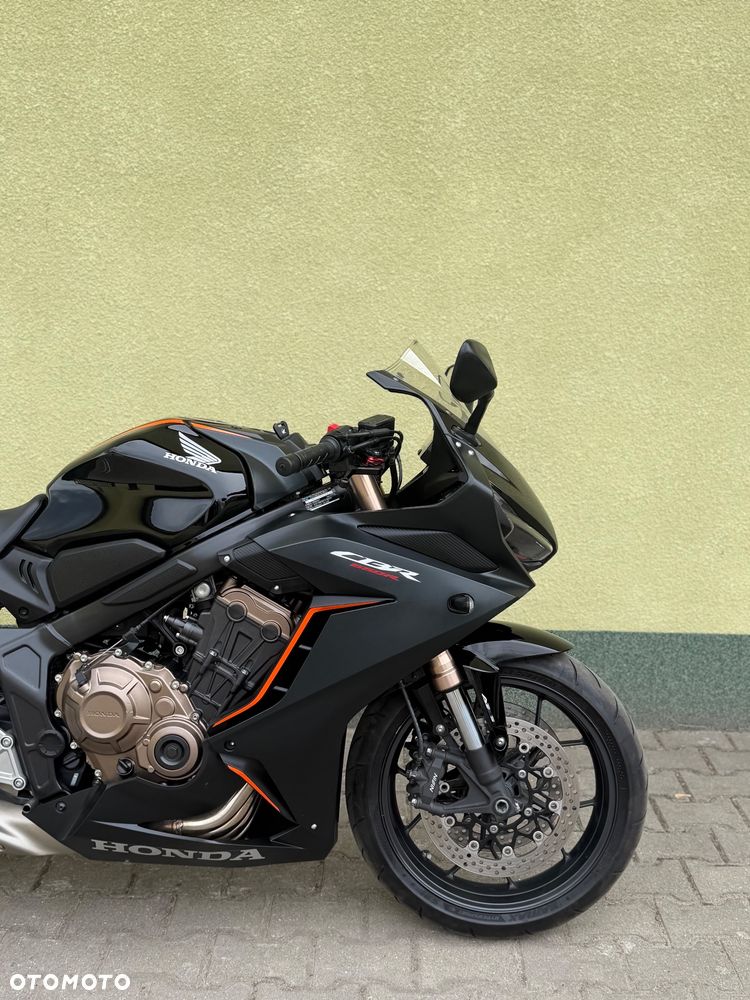 Honda CBR - 7