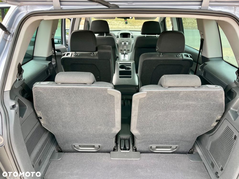 Opel Zafira - 16