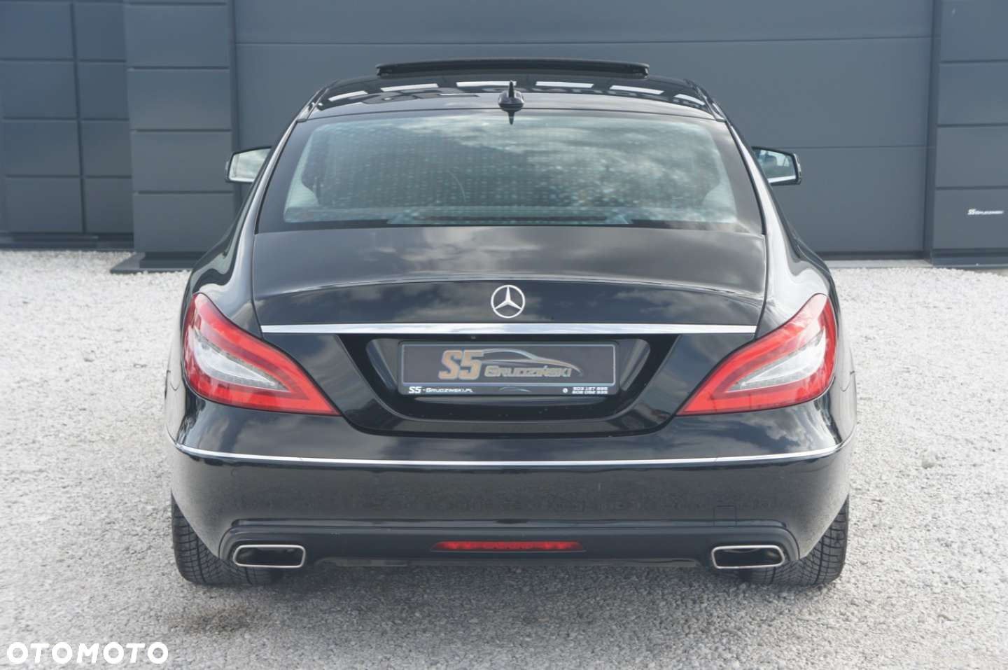 Mercedes-Benz CLS - 6
