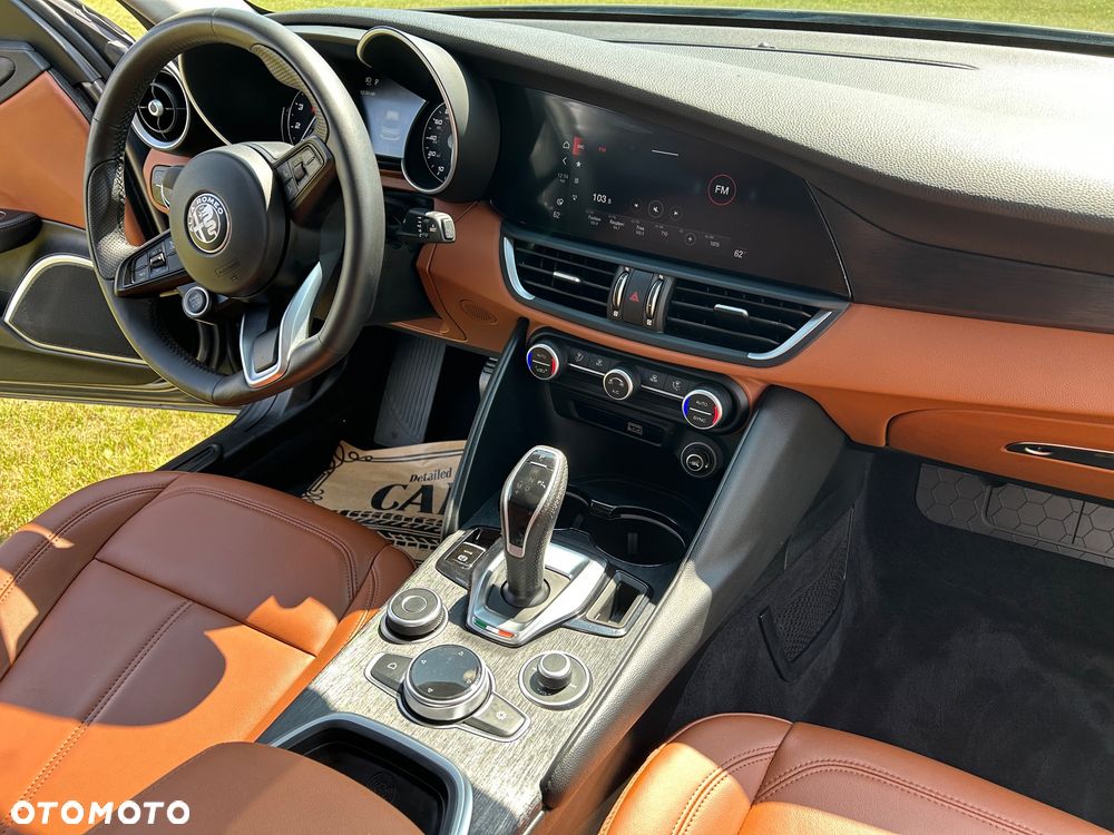 Alfa Romeo Giulia 2.0 Turbo TI Q4 - 22