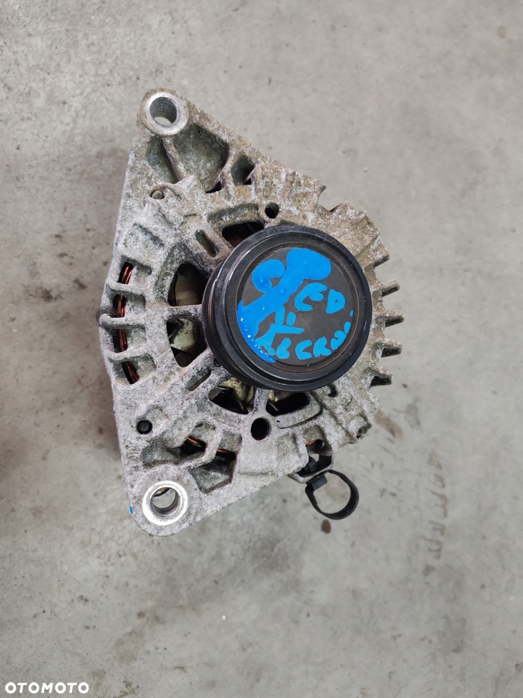 Alternator 37300-2a850 1.6 CRDi Kia Ceed II 12-15 - 1