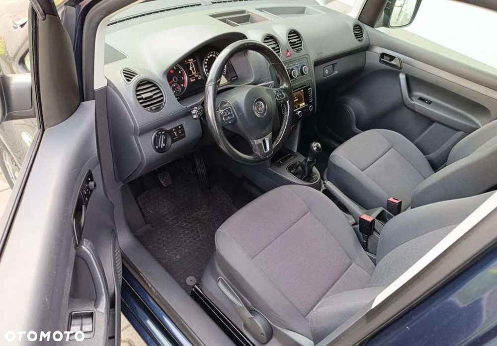 Volkswagen Caddy - 10