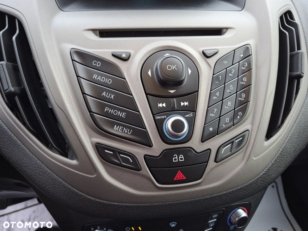 Ford Tourneo Courier 1.0 EcoBoost Ambiente - 28