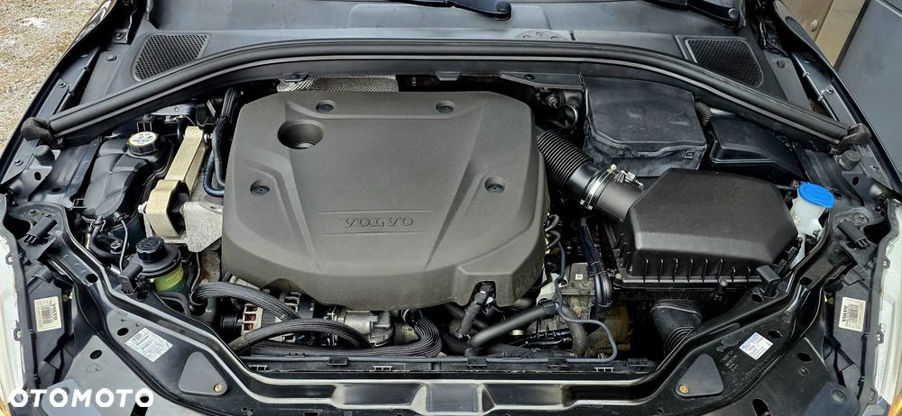 Volvo XC 60 D4 Drive-E R-Design Momentum - 35