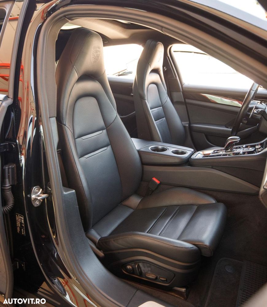 Porsche Panamera - 13