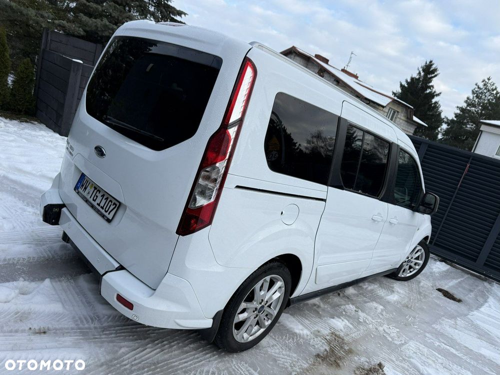 Ford Tourneo Connect Grand - 5