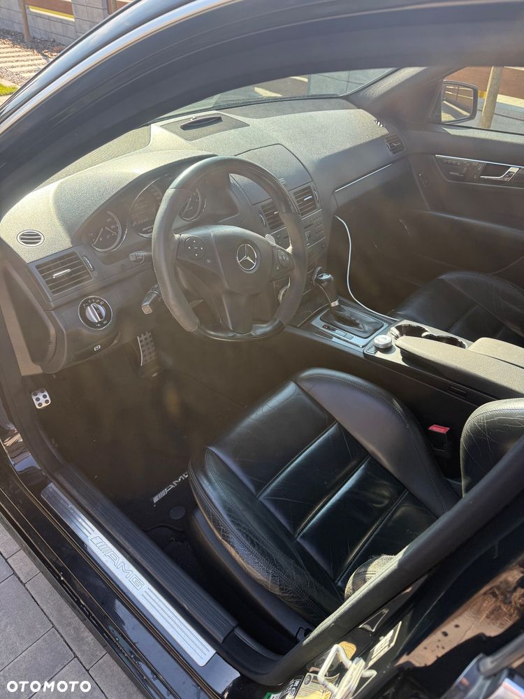 Mercedes-Benz Klasa C 63 AMG - 3