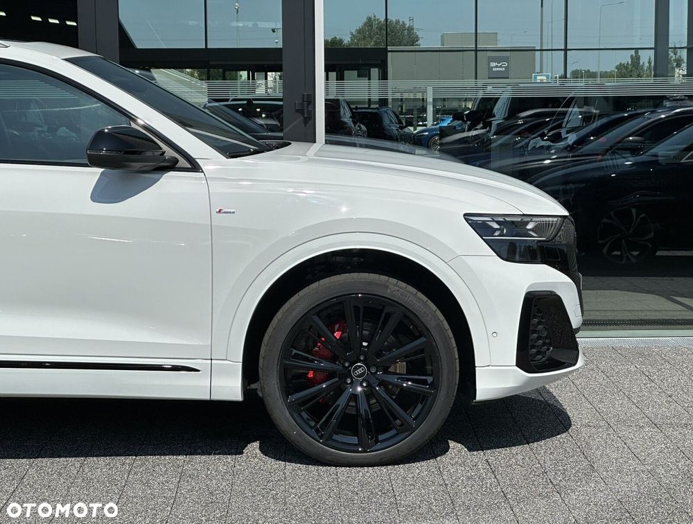 Audi Q8 - 7