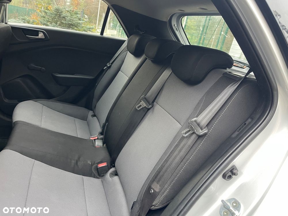 Hyundai i20 1.2 Classic Plus - 13